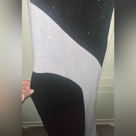 NWT Sparkling One‎ Shoulder Gown - Picture 2 of 9